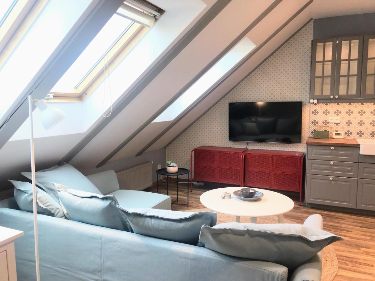 Attic On Waterfront / View / Netflix Appartement *