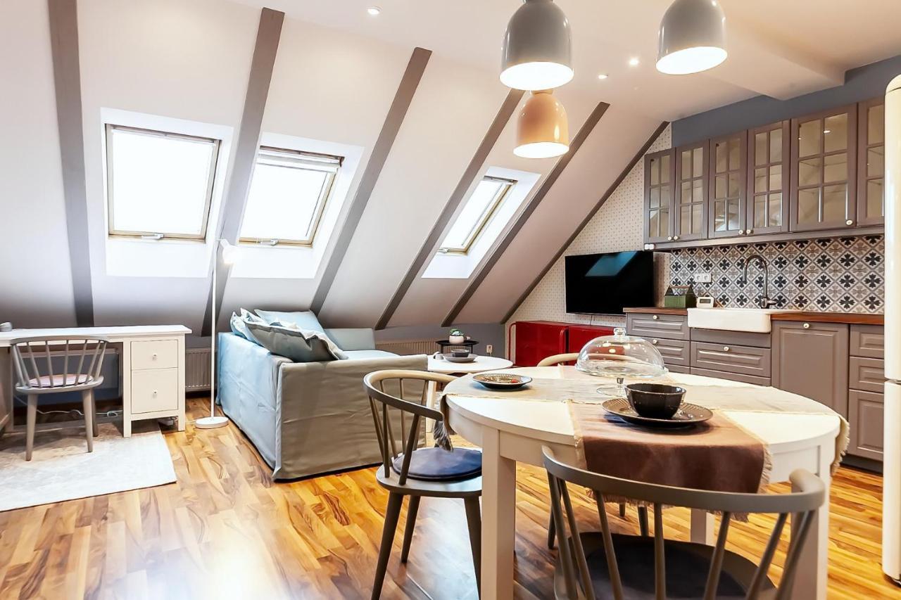Appartement Attic On Waterfront / View / Netflix Praag